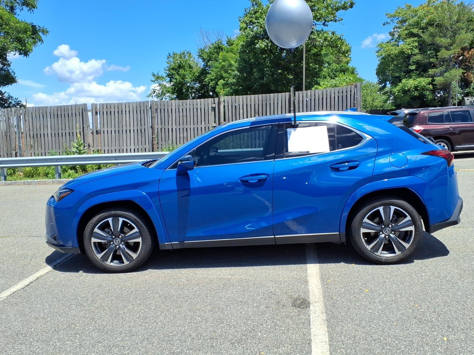 Used 2024 Lexus UX 250h AWD w/ Premium Package image 4