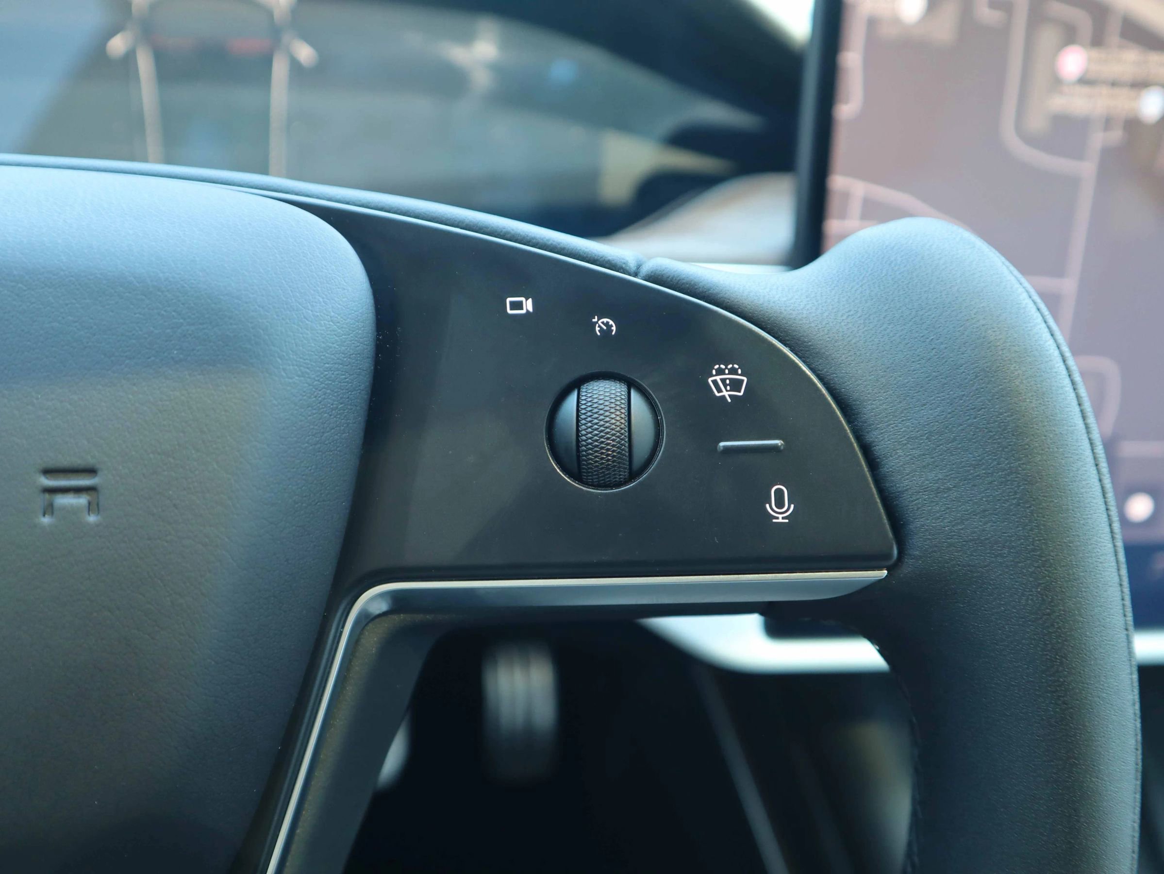 Used 2022 Tesla Model S image 16