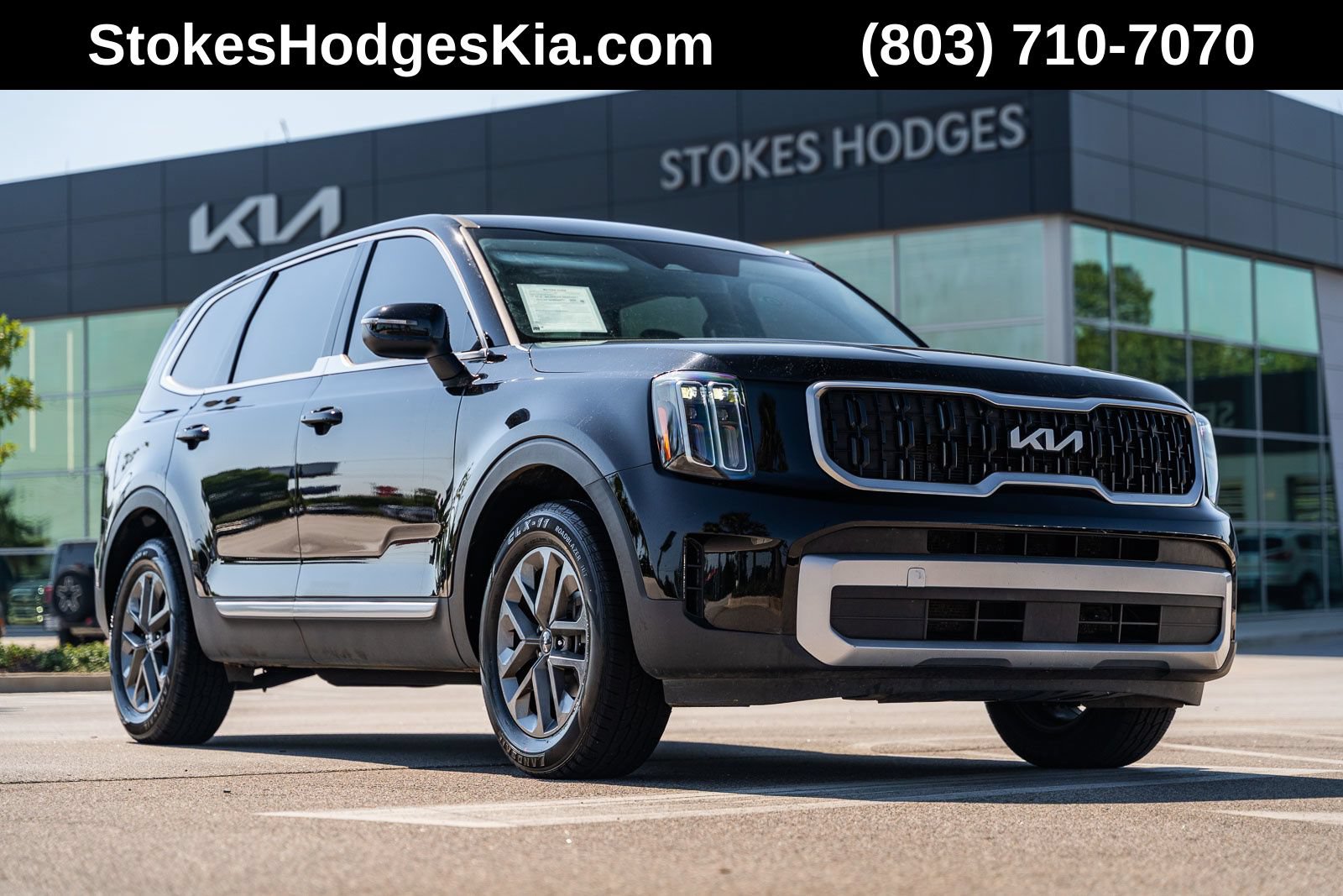 Used 2024 Kia Telluride LX FWD image 1