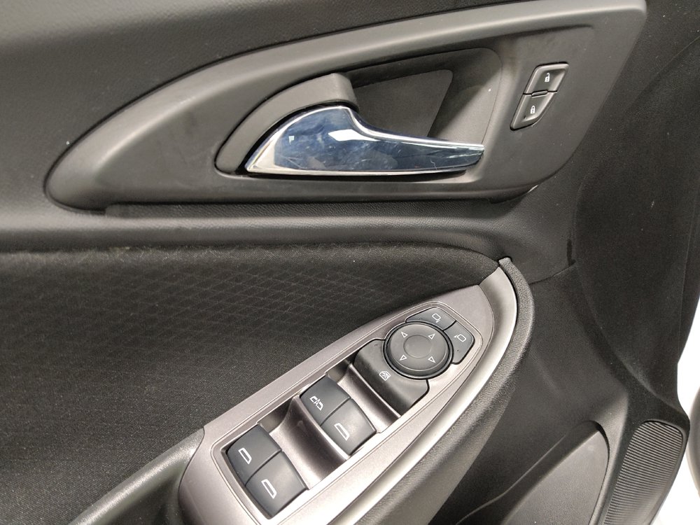 Used 2022 Chevrolet Malibu LT FWD image 27