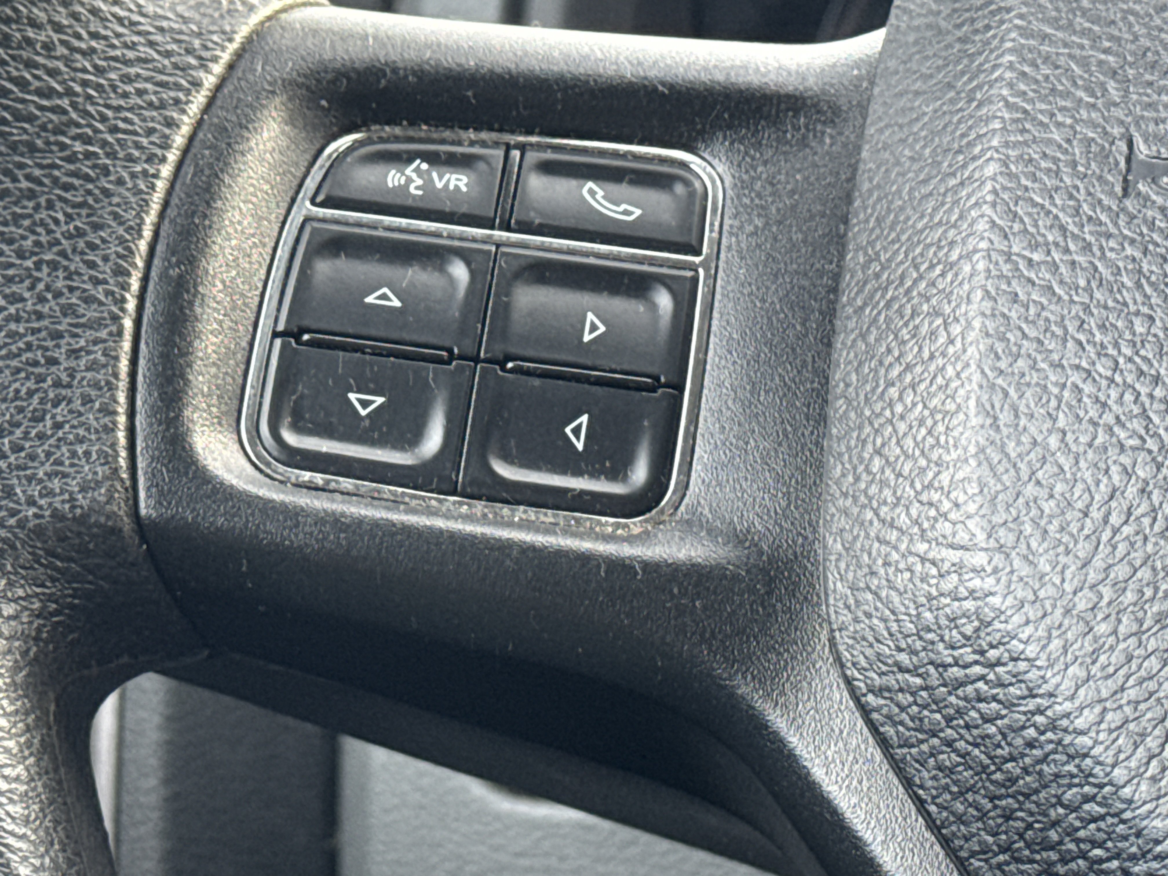 Used 2018 RAM 1500 Express AWD/4WD image 4