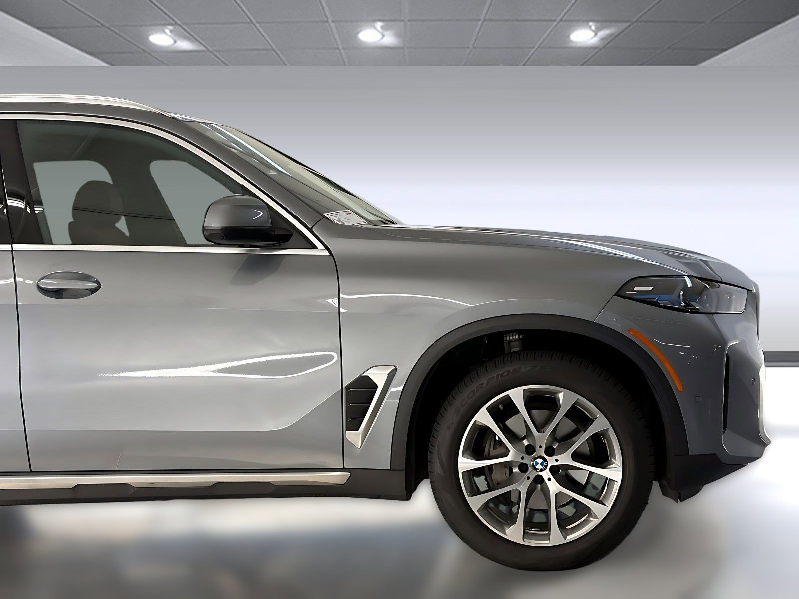 Used 2026 BMW X5 sDrive40i w/ Premium Package RWD image 35