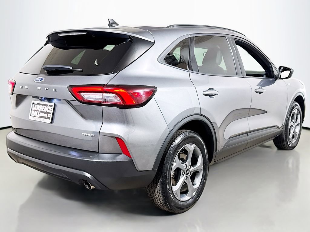 Used 2025 Ford Escape ST-Line AWD/4WD image 4