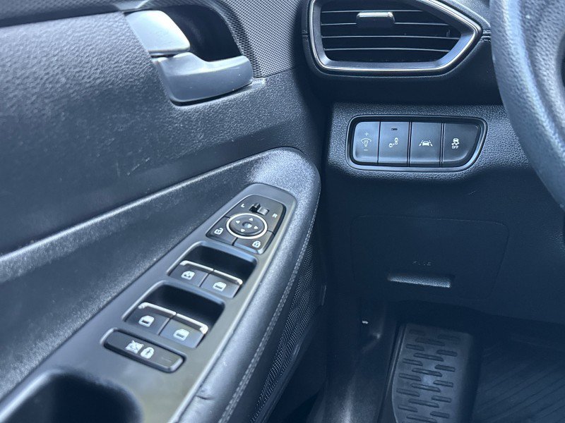 Used 2019 Hyundai Santa Fe SE FWD image 11