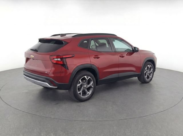 Used 2025 Chevrolet Trax LT w/ LT Convenience Package FWD image 7