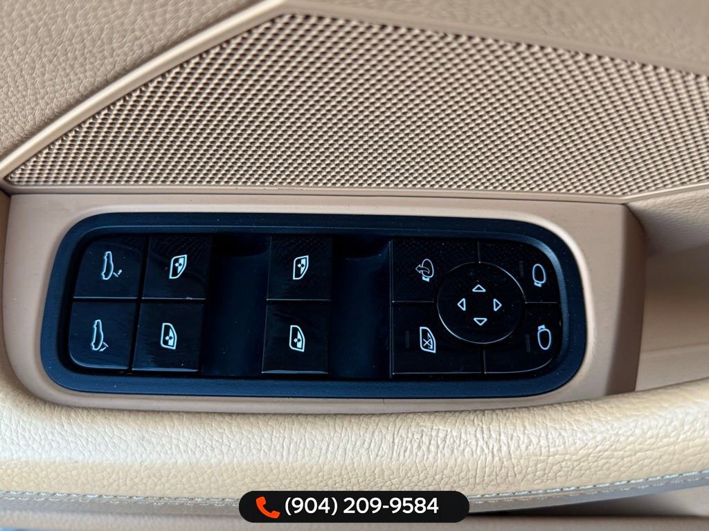 Used 2020 Porsche Panamera 4 image 18