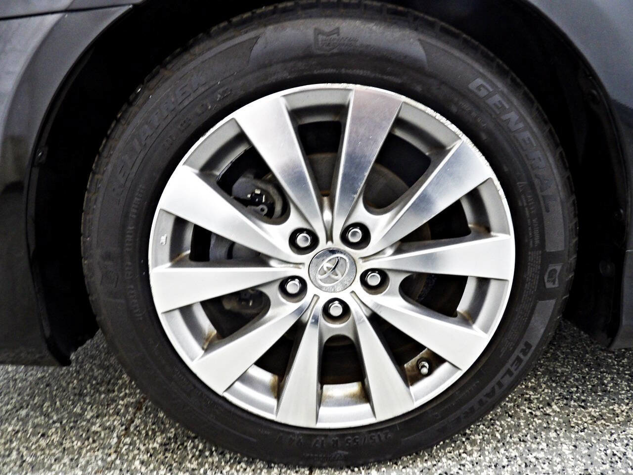 Used 2011 Toyota Avalon Limited FWD image 20