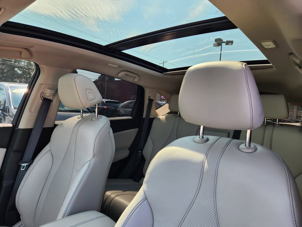 Certified 2025 Acura RDX w/ Technology Package image 11