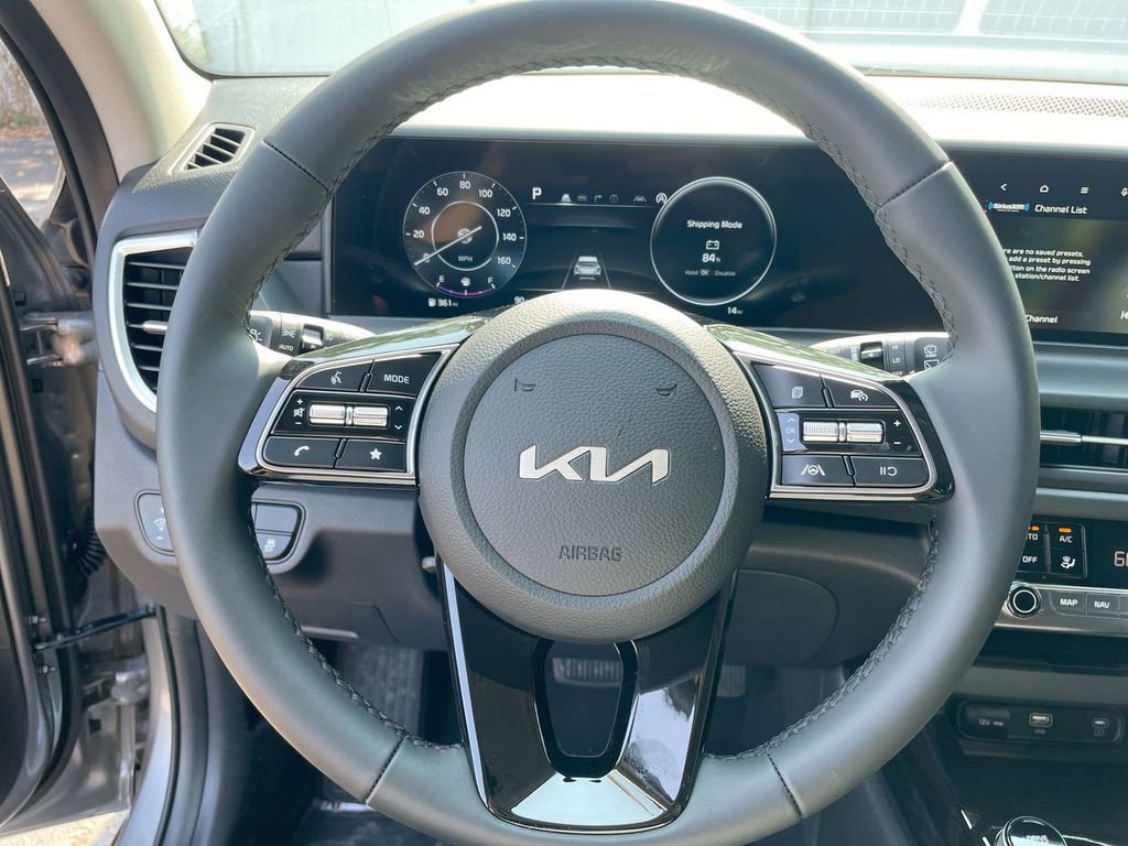 Used 2026 Kia Seltos EX image 40