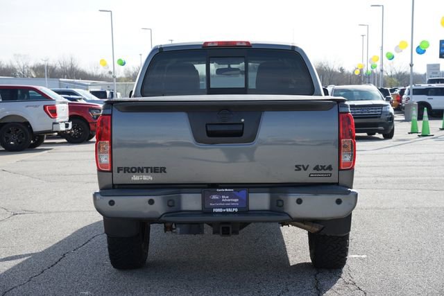 Used 2021 Nissan Frontier SV w/ Midnight Edition Floor Mats image 6