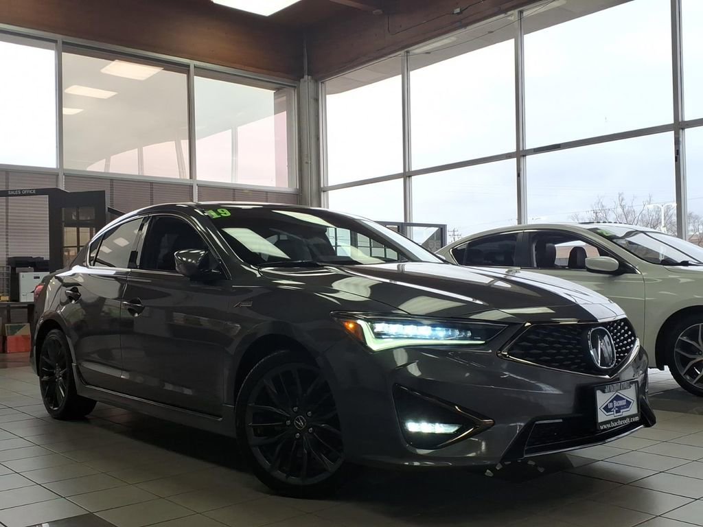 Used 2019 Acura ILX image 1