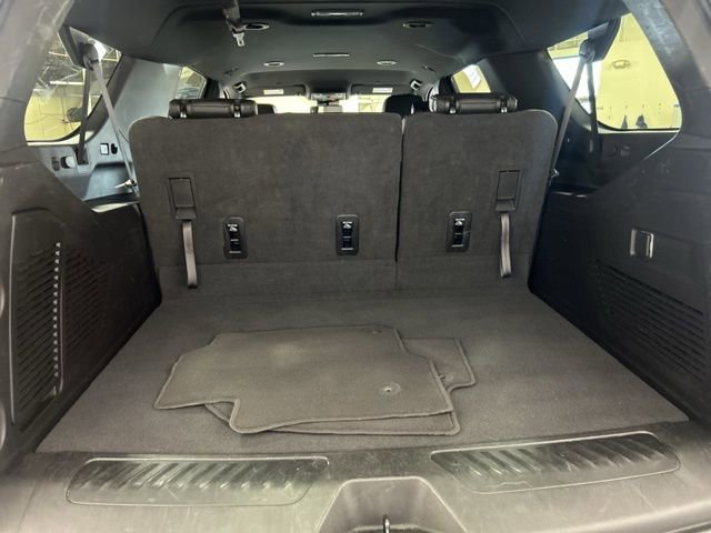 Used 2023 Chevrolet Suburban LT image 15