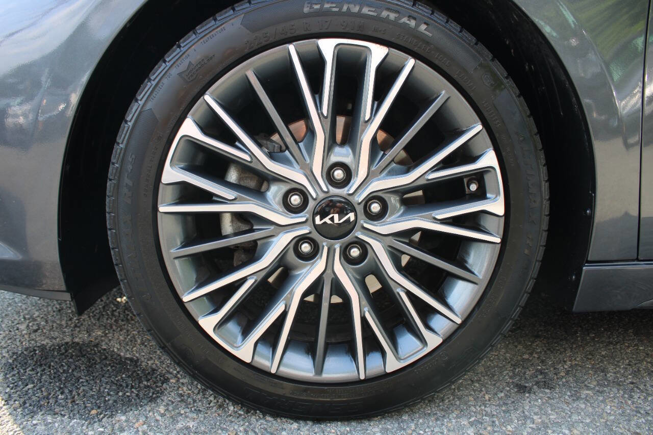 Used 2022 Kia Forte GT-Line w/ GT-Line Premium Package image 20