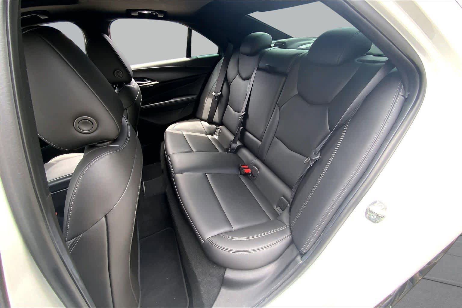 Used 2022 Cadillac CT4 Luxury w/ Sun And Sound Package RWD image 21