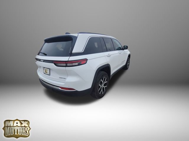 Used 2024 Jeep Grand Cherokee Limited image 9