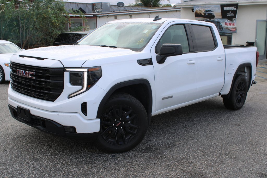 Used 2024 GMC Sierra 1500 Elevation image 1