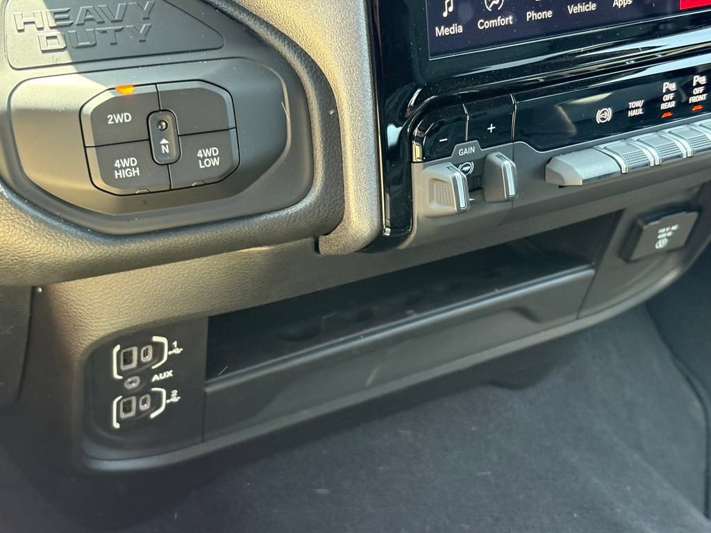 New 2026 RAM 3500 Tradesman AWD/4WD image 28