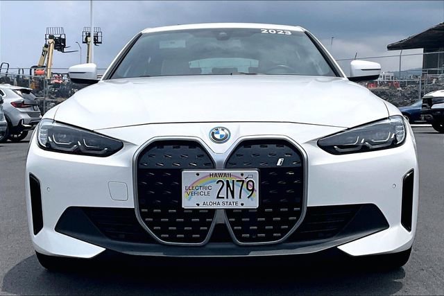 Used 2023 BMW i4 eDrive35 RWD image 3