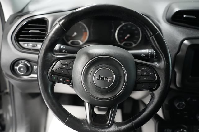 Used 2019 Jeep Renegade Altitude w/ Quick Order Package 2XM AWD/4WD image 13