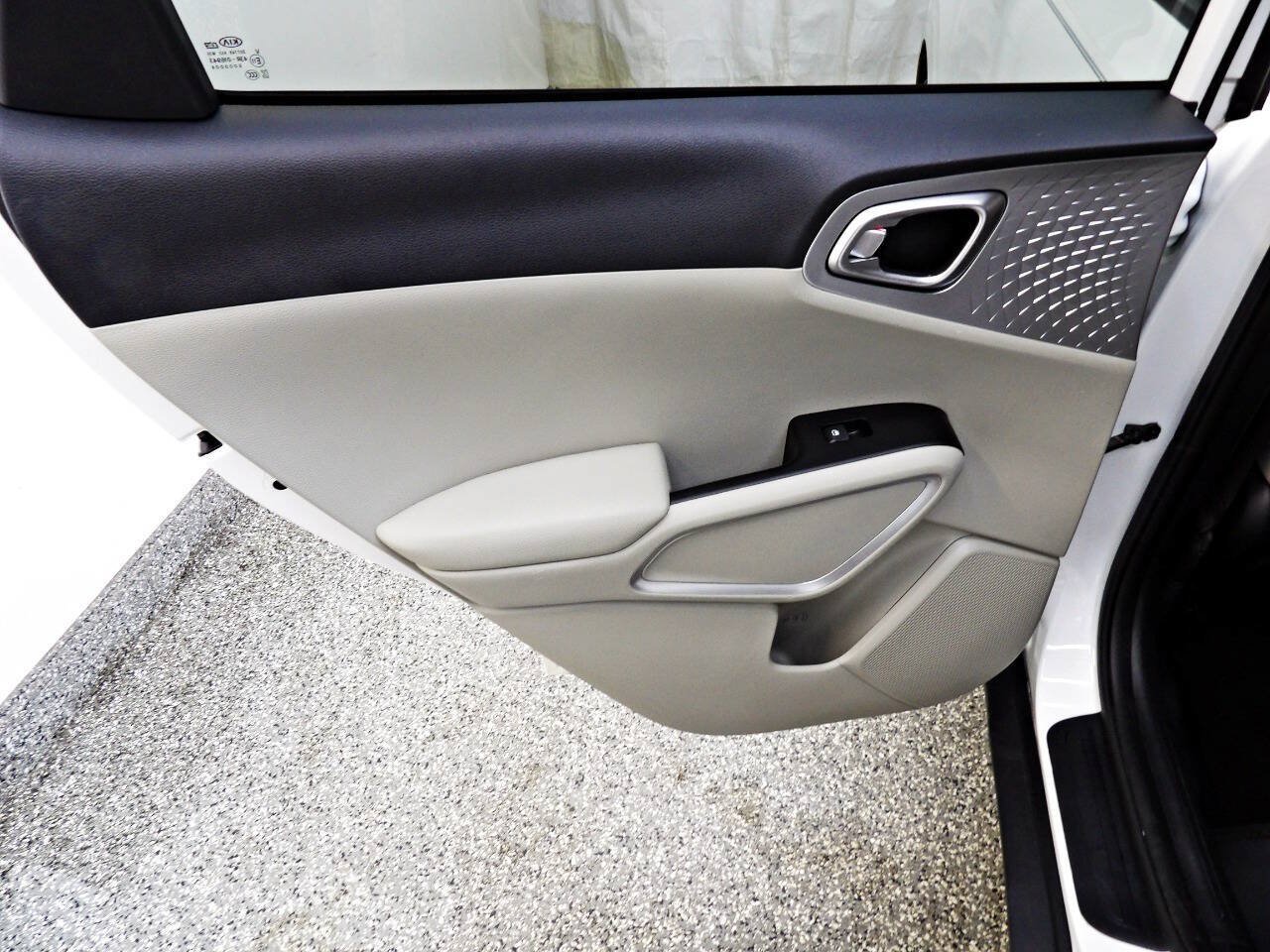 Used 2020 Kia Soul LX FWD image 9