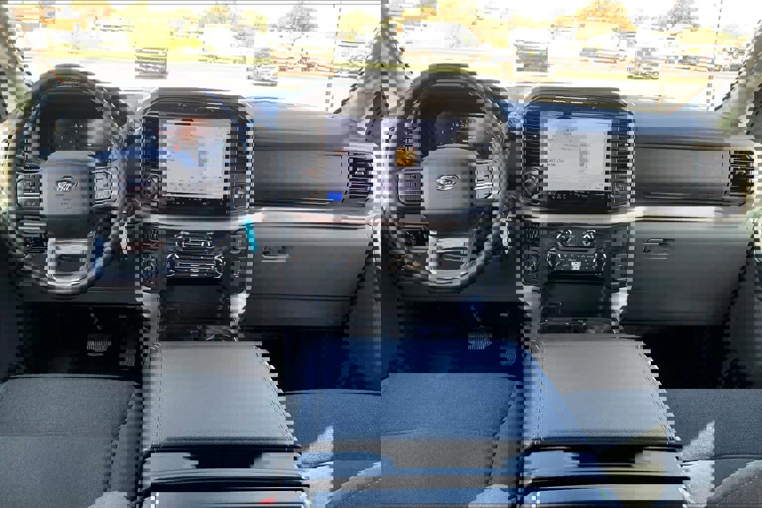 Used 2024 Ford F150 XLT w/ Mobile Office Package image 15