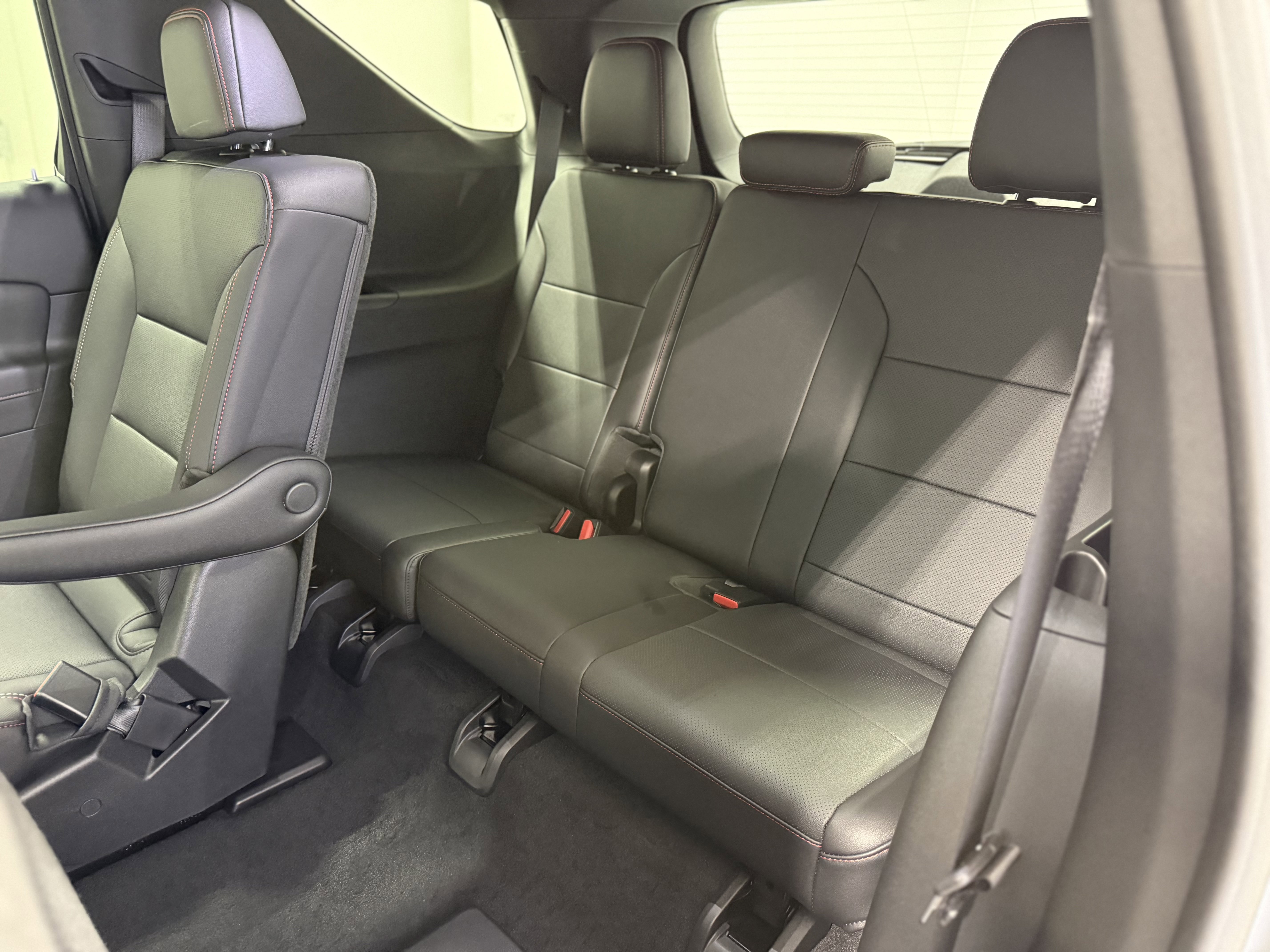 Used 2025 Chevrolet Traverse Z71 w/ Driver Confidence Package image 27