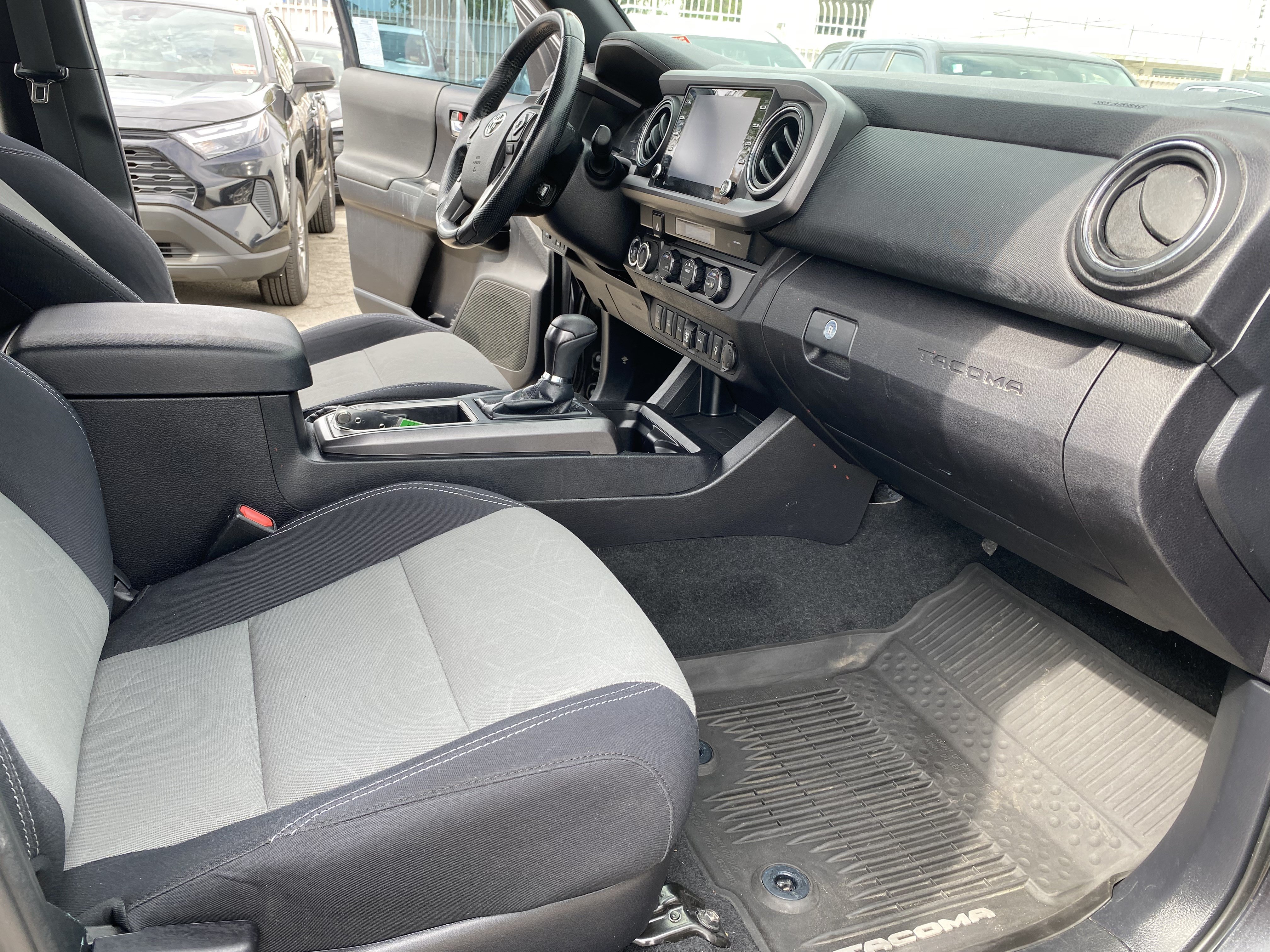 Used 2021 Toyota Tacoma TRD Sport w/ Technology Package AWD/4WD image 21