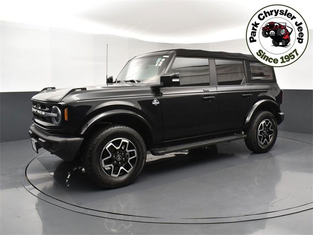 Used 2022 Ford Bronco Outer Banks image 3