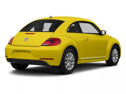Used 2013 Volkswagen Beetle TDI image 2