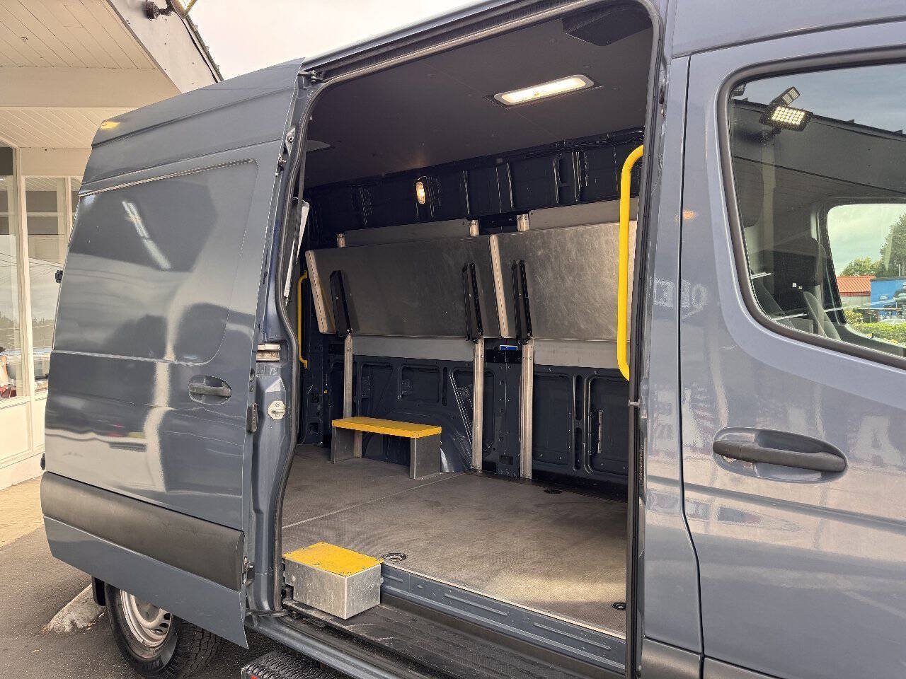Used 2019 Mercedes-Benz Sprinter 144 image 20