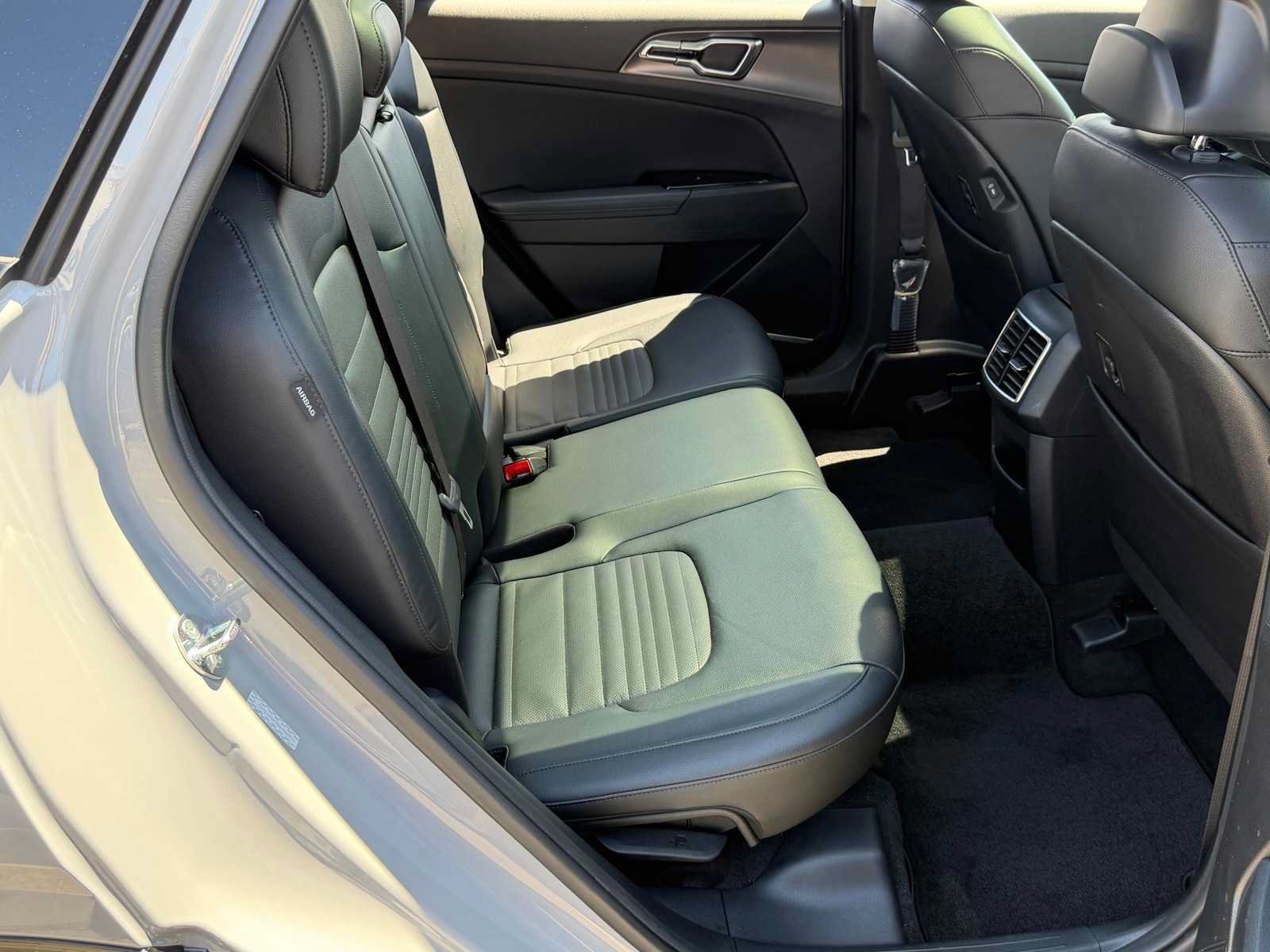 Used 2025 Kia Sportage SX FWD image 27
