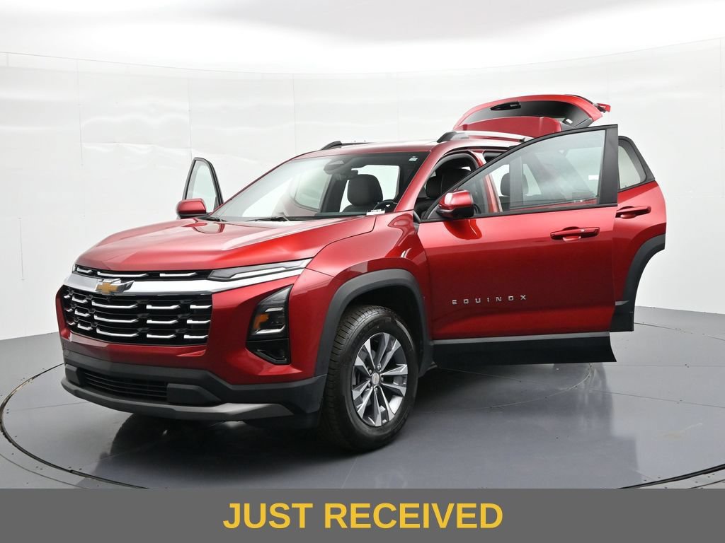 Used 2025 Chevrolet Equinox LT w/ Convenience Package II FWD image 32