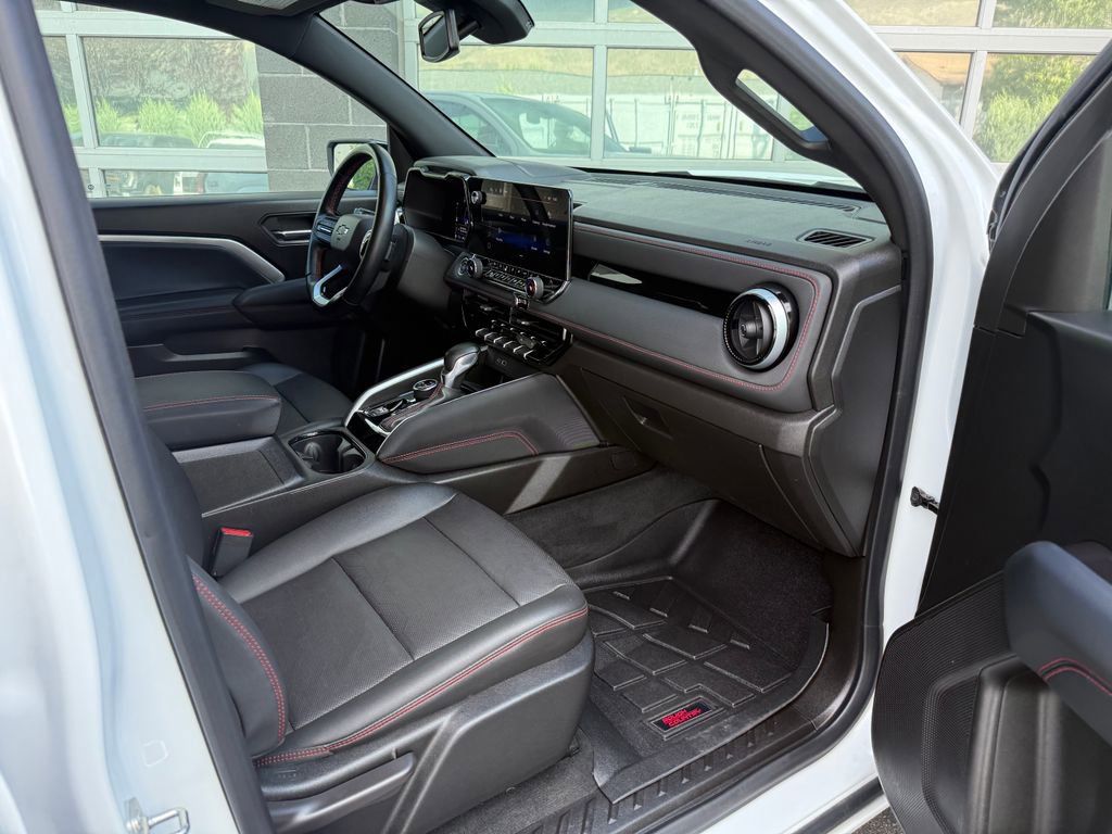 Used 2023 Chevrolet Colorado Z71 w/ Z71 Convenience Package 2 AWD/4WD image 45