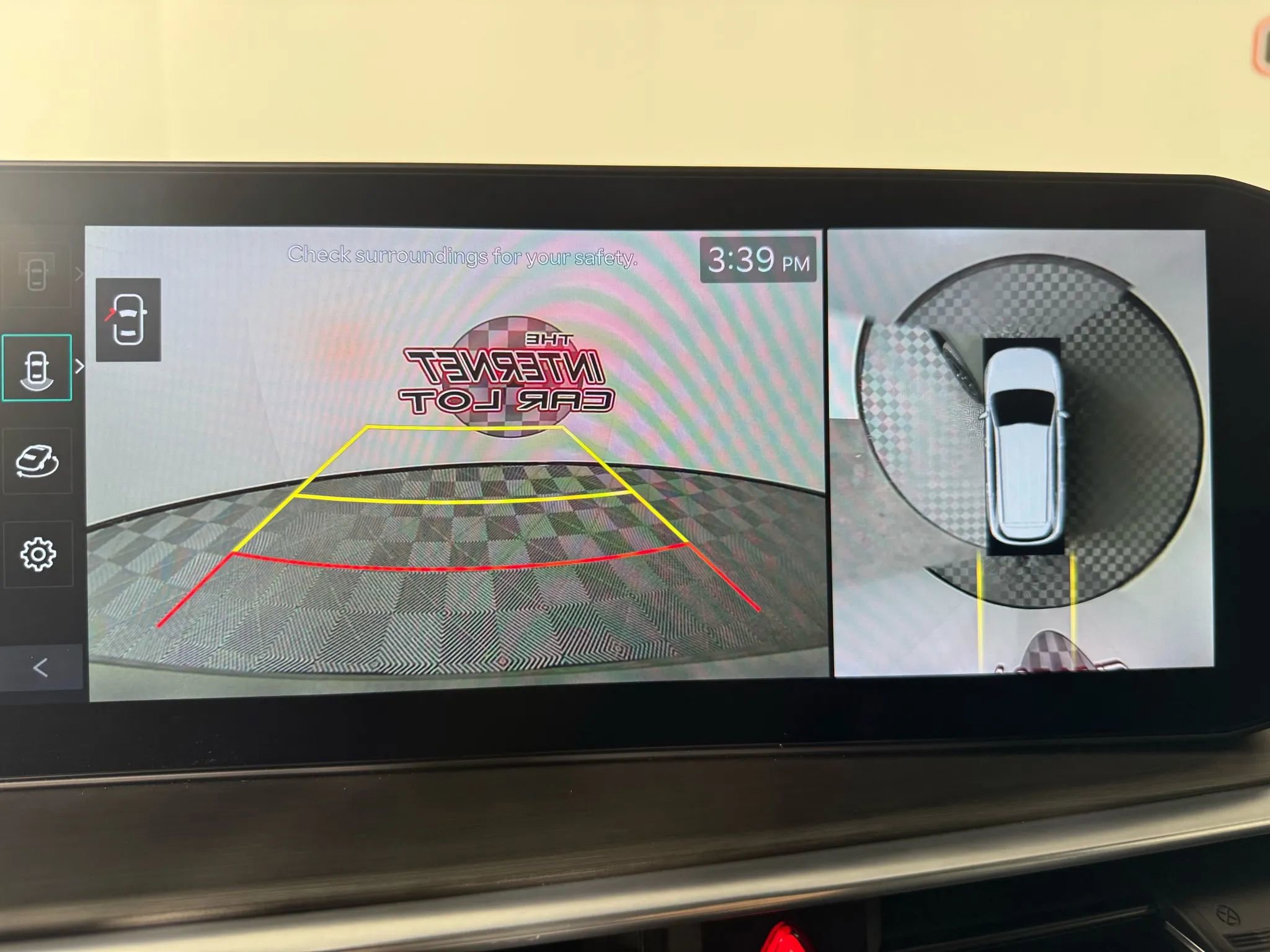 Used 2025 Kia Sorento SX image 18