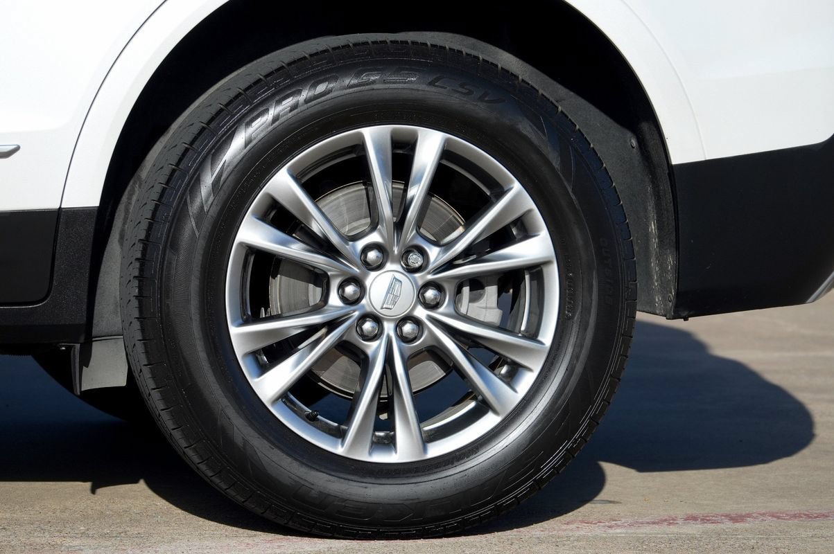 Used 2021 Cadillac XT5 Premium Luxury w/ LPO, Floor Liner Package FWD image 28