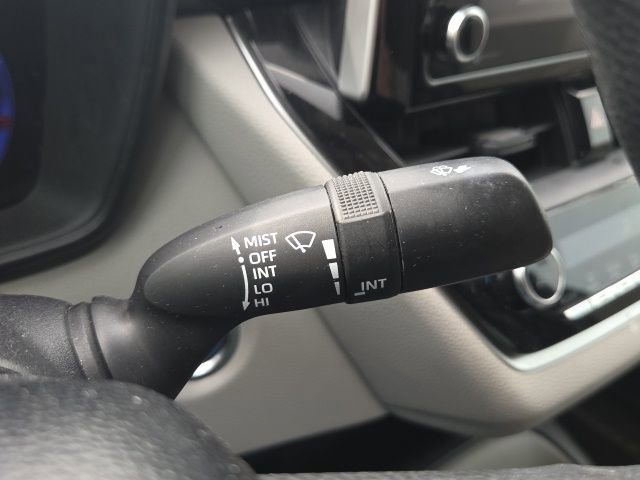 Used 2021 Toyota Corolla LE image 35