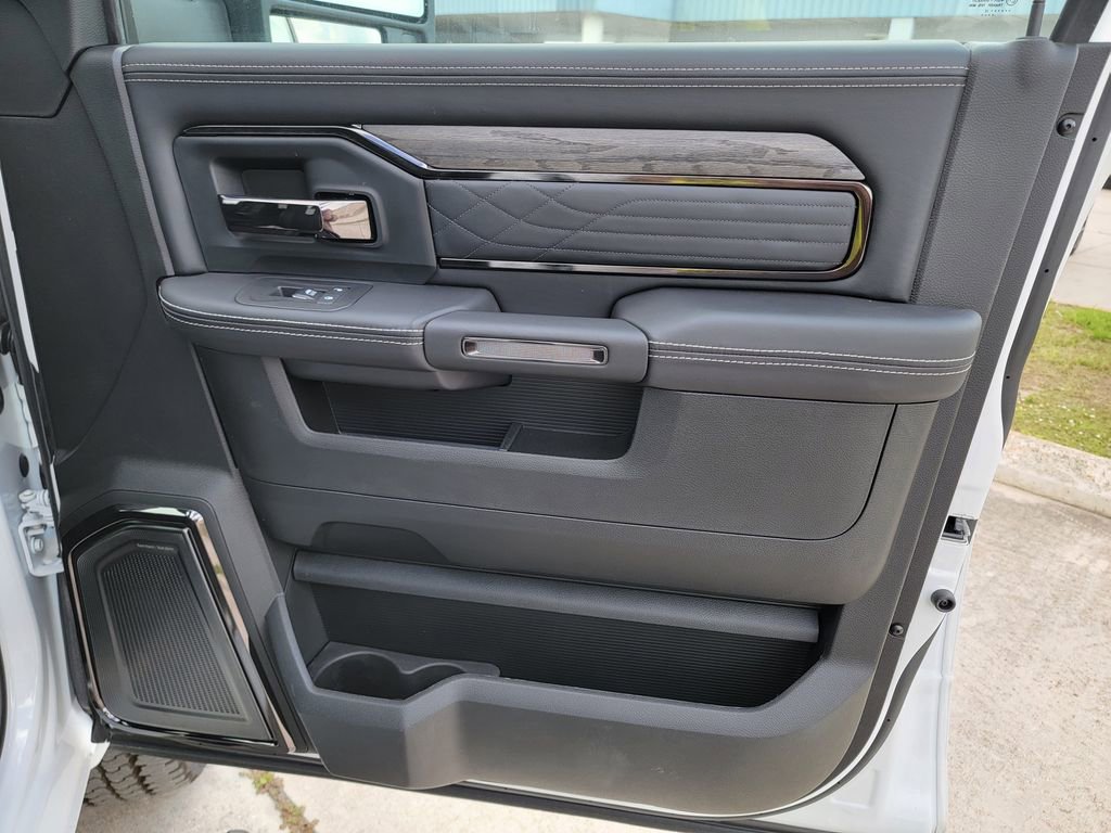 New 2026 RAM 2500 Limited image 12