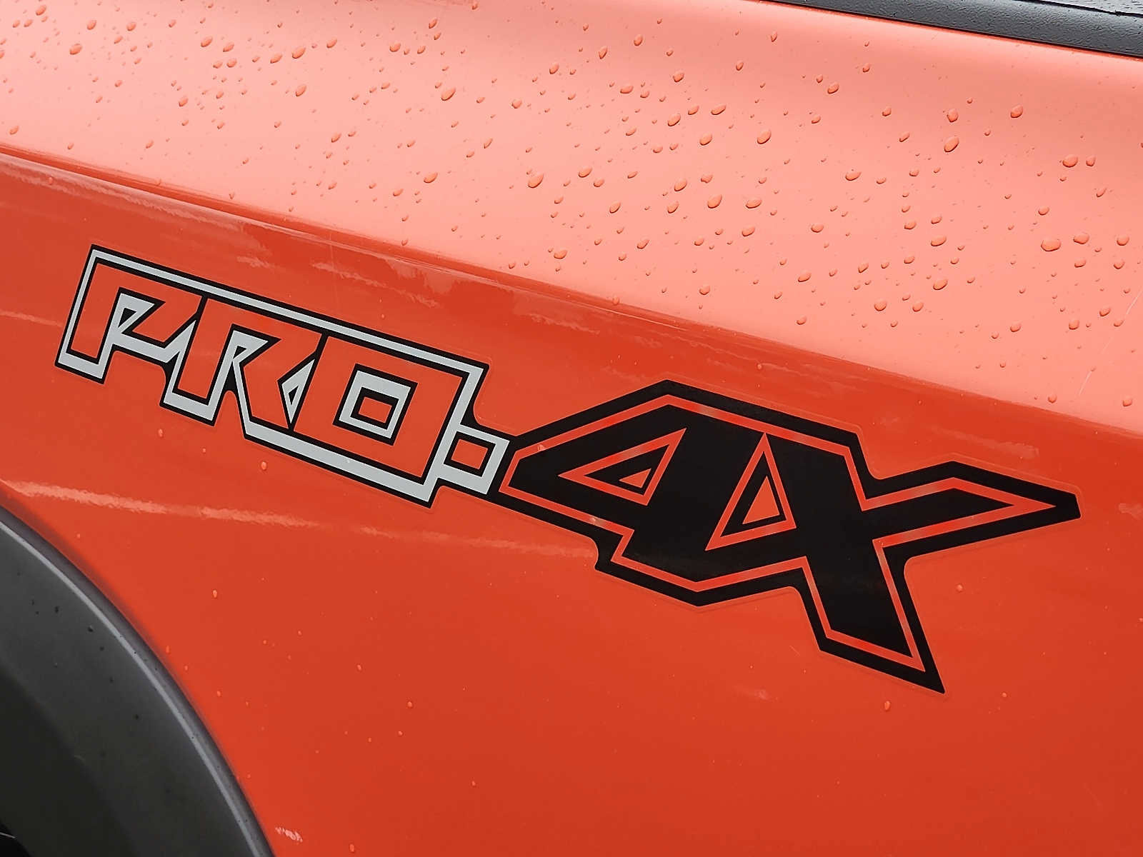 Used 2025 Nissan Frontier PRO-4X image 30