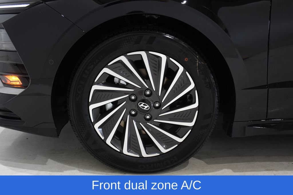 New 2025 Hyundai Sonata Limited image 6