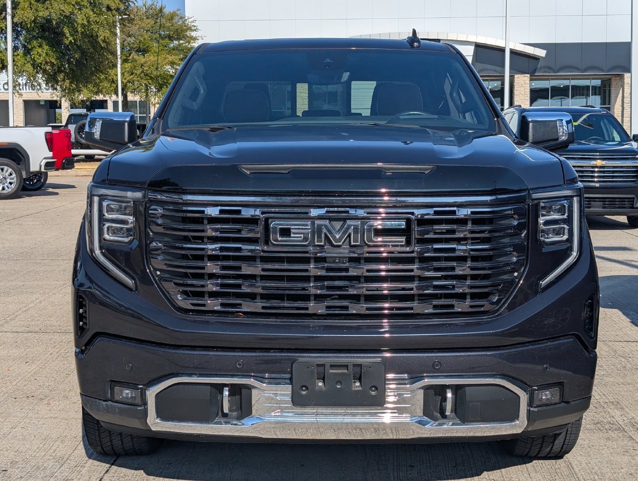 Used 2025 GMC Sierra 1500 Denali Ultimate AWD/4WD image 9