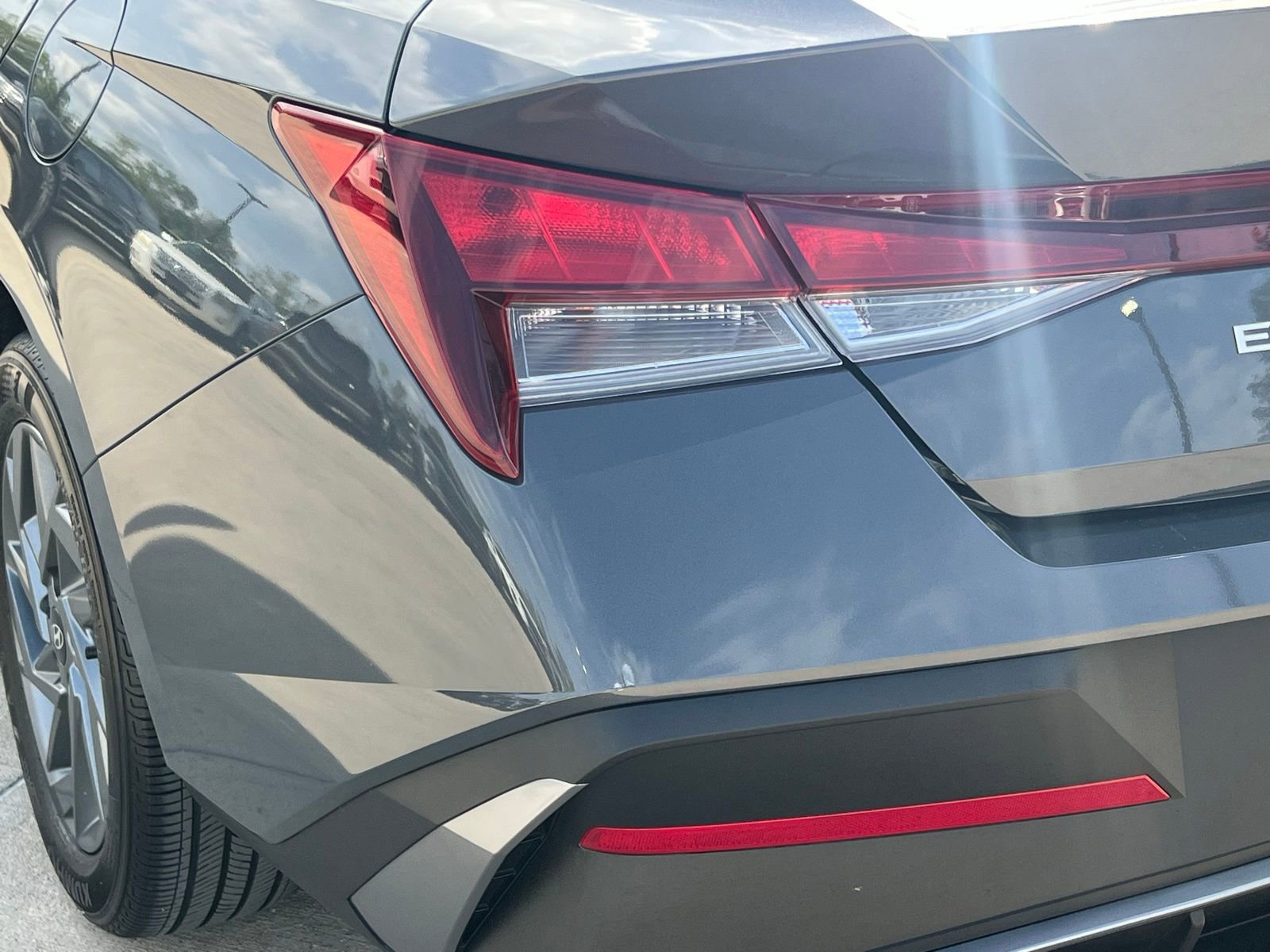 Used 2024 Hyundai Elantra SEL image 13