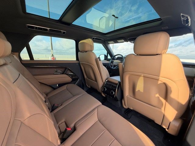 Used 2023 Land Rover Range Rover Sport SE AWD/4WD image 17