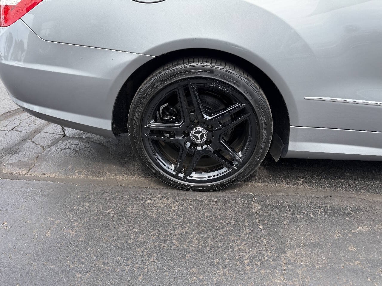 Used 2011 Mercedes-Benz E 550 Coupe image 10