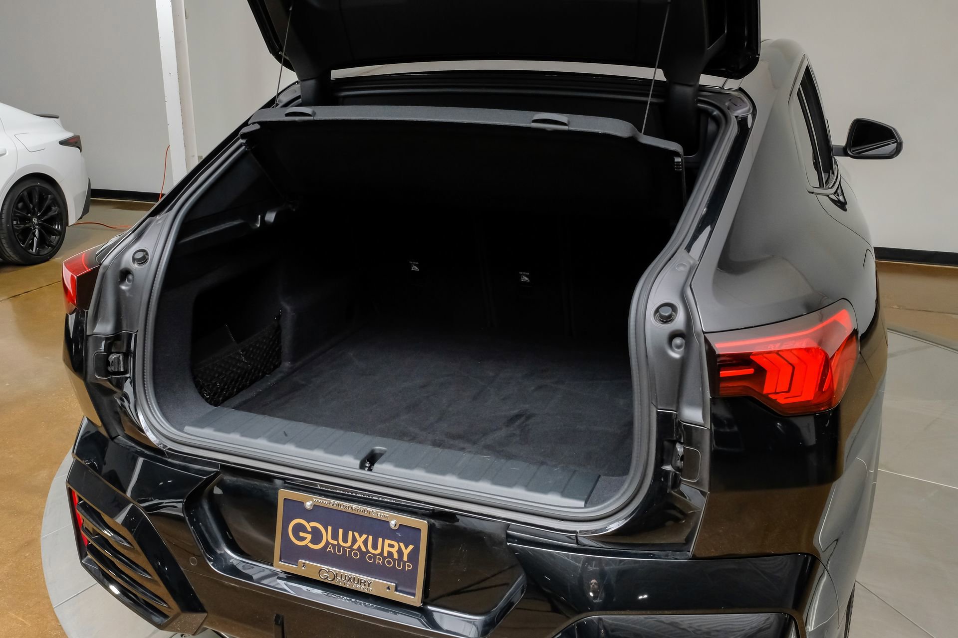 Used 2025 BMW X2 xDrive28i image 52