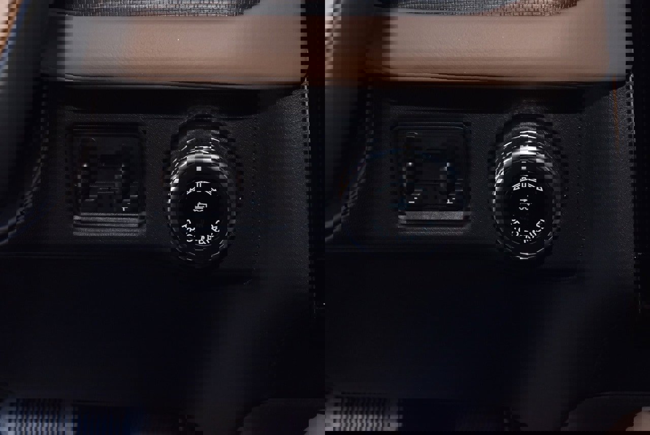 Certified 2025 Lincoln Navigator Black Label image 34