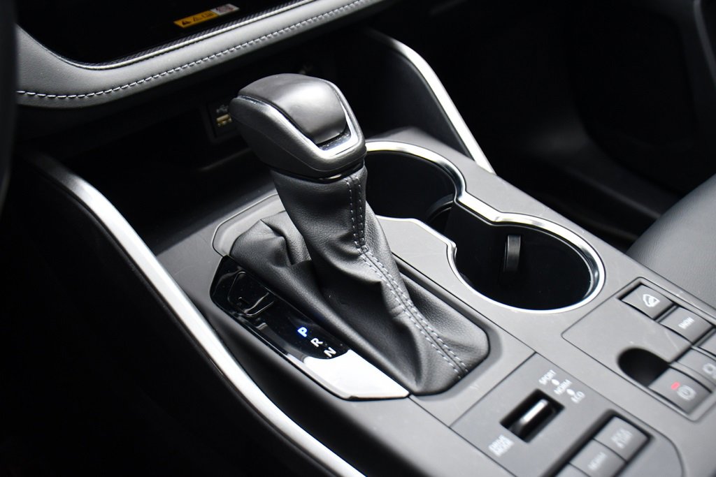 Used 2023 Toyota Highlander XLE image 32