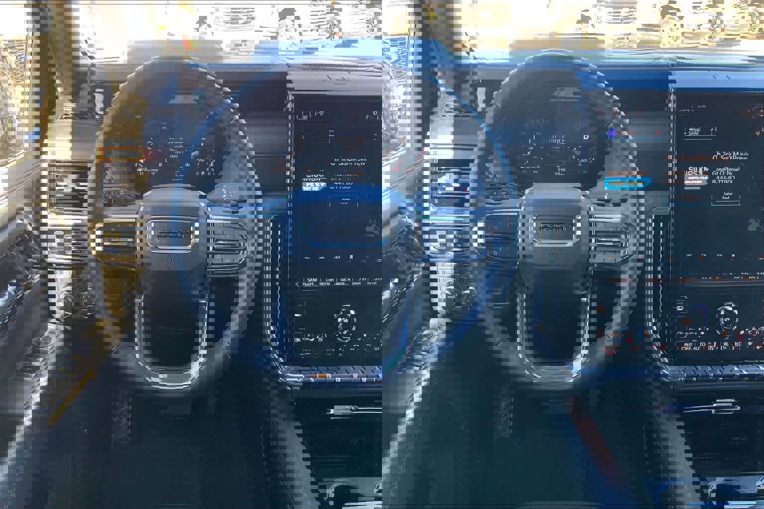 Used 2025 GMC Yukon Denali image 6