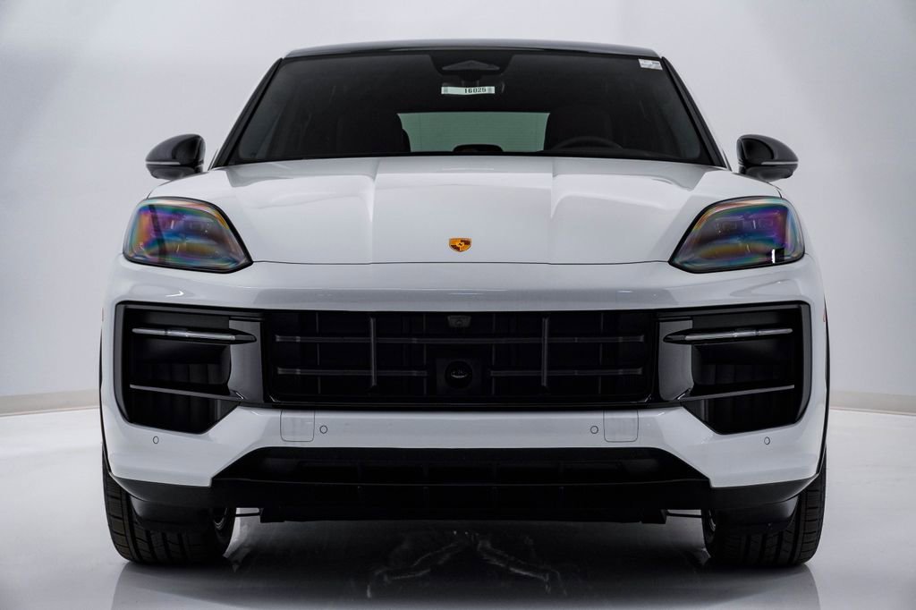 New 2026 Porsche Cayenne GTS image 6