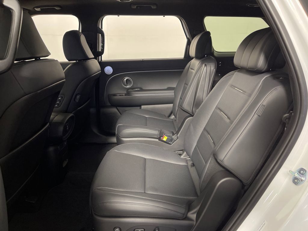 Used 2026 Hyundai Palisade Calligraphy FWD image 13