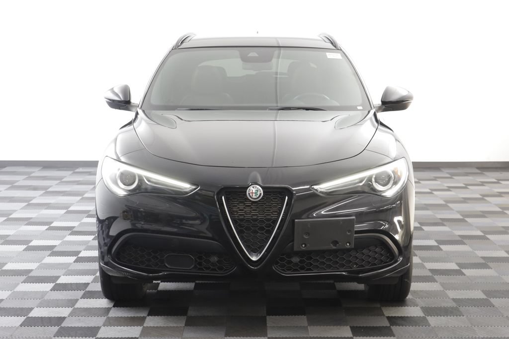 Used 2023 Alfa Romeo Stelvio Ti AWD/4WD image 23